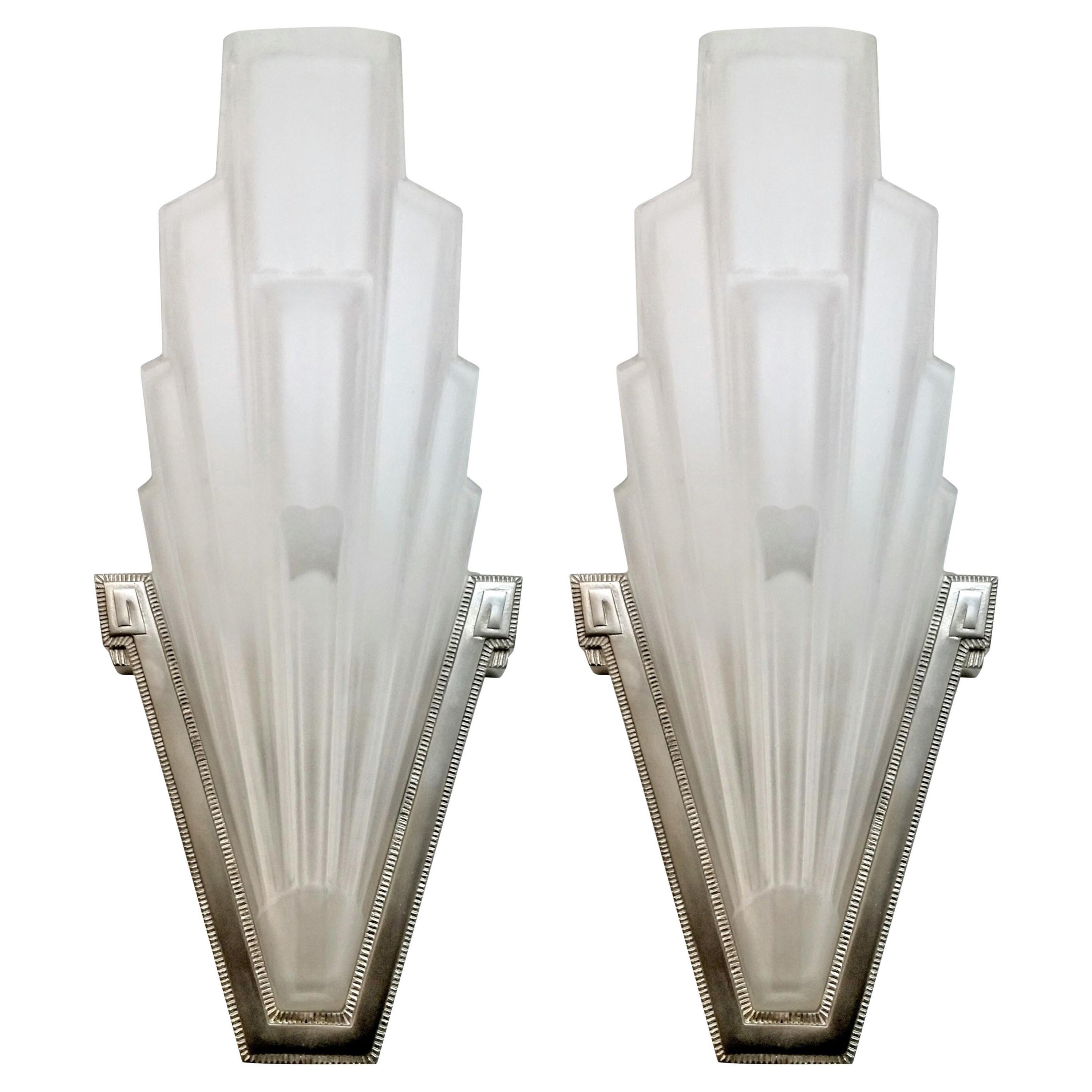 Pair of French Art Deco Wall Sconces by Sabino For Sale