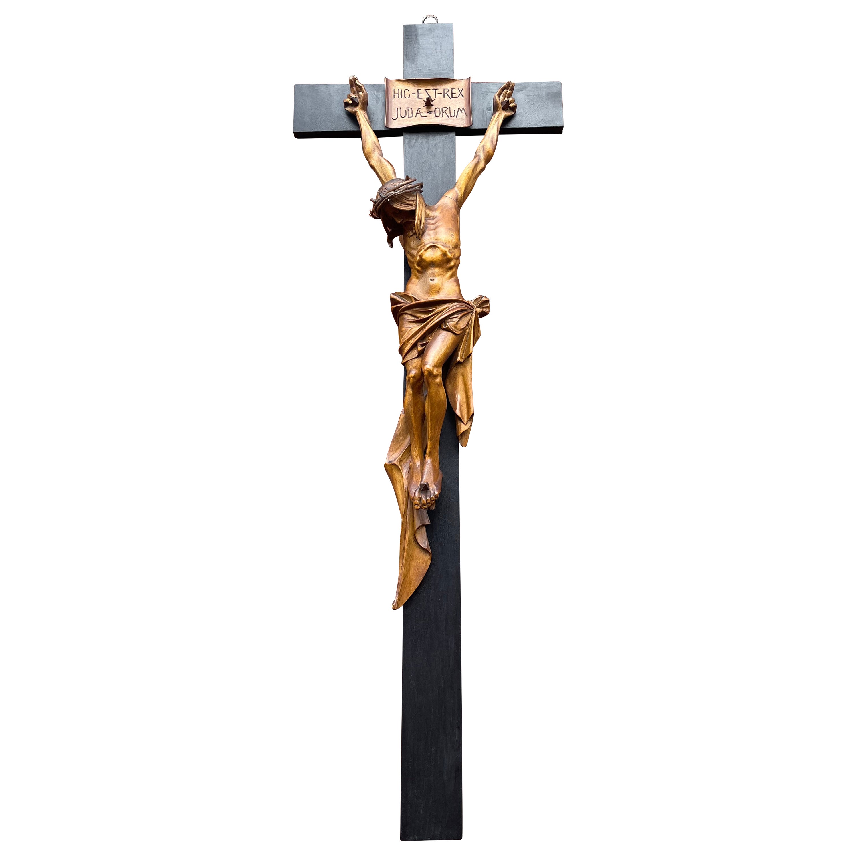 Crucifix mural sculpté à la main « Hic Est Rex Iudaeorum »