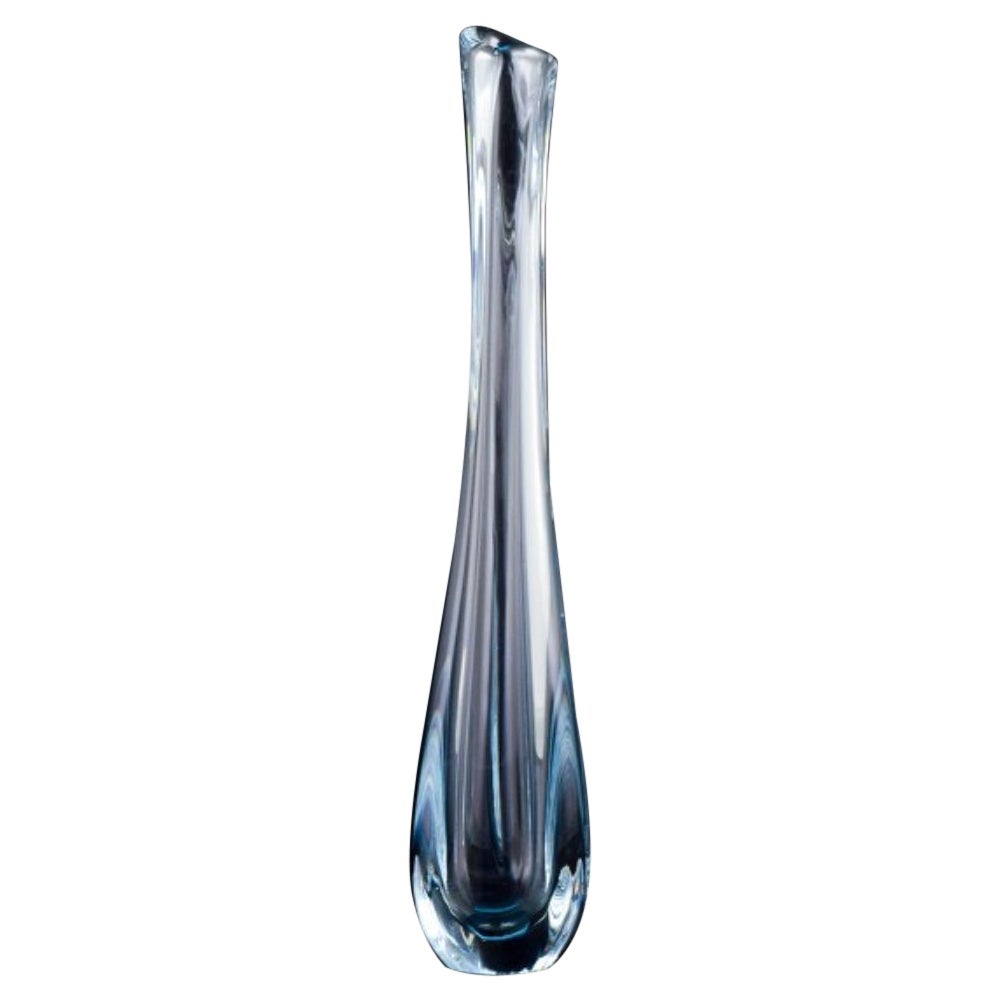 Nils Landberg for Orrefors, Sweden. Tall and slender art glass vase. For Sale