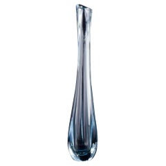 Vintage Nils Landberg for Orrefors, Sweden. Tall and slender art glass vase.