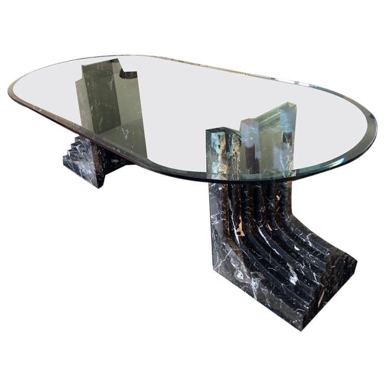 Table Dinini par Carlo Scarpa en marbre noir et verre de cristal 