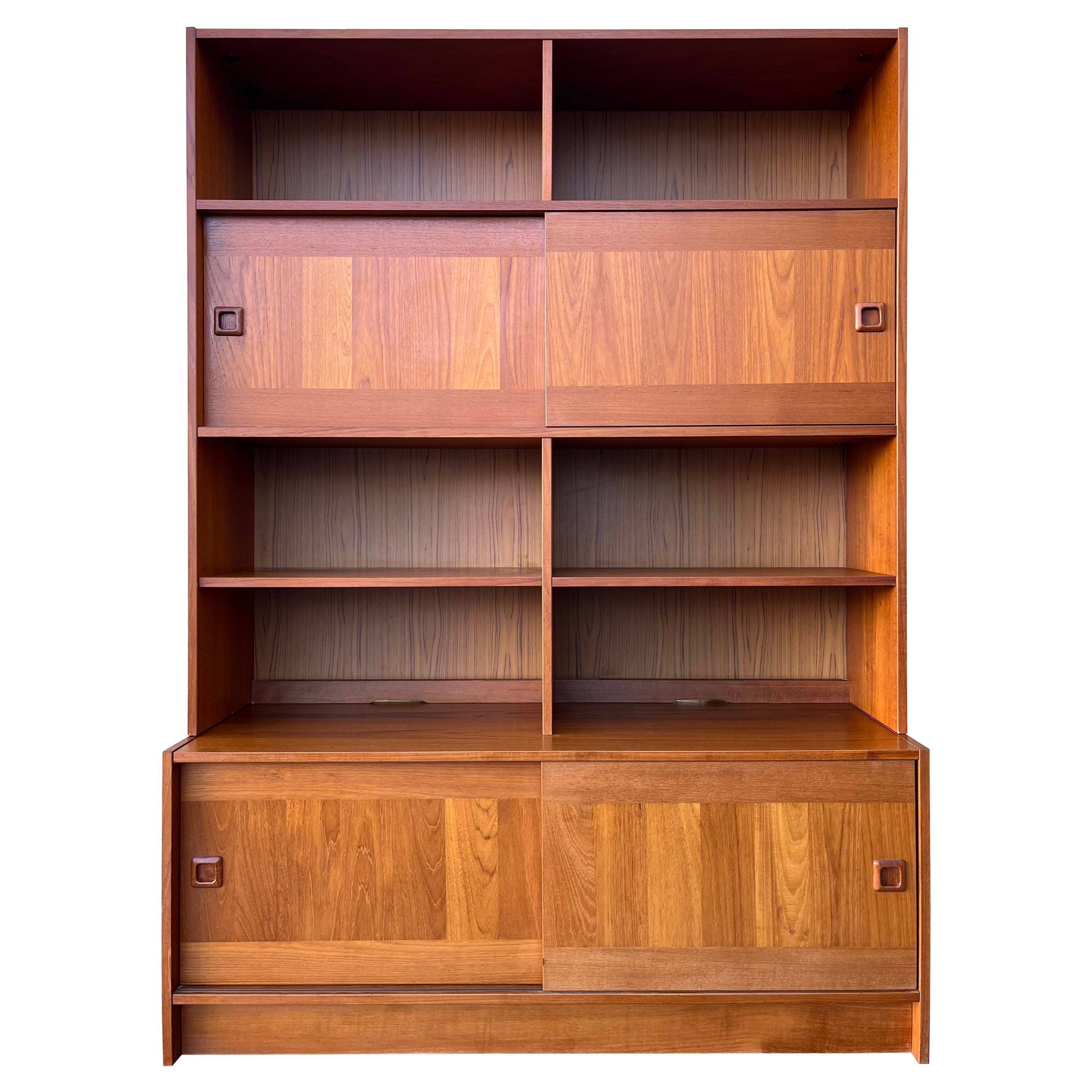 Danish Mid Century Modern Shelving Cabinet by Domino Mobler. Circa 1970s For Sale