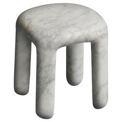 Table d'appoint audacieuse en marbre de Carrare, table basse de Ming Design Studio