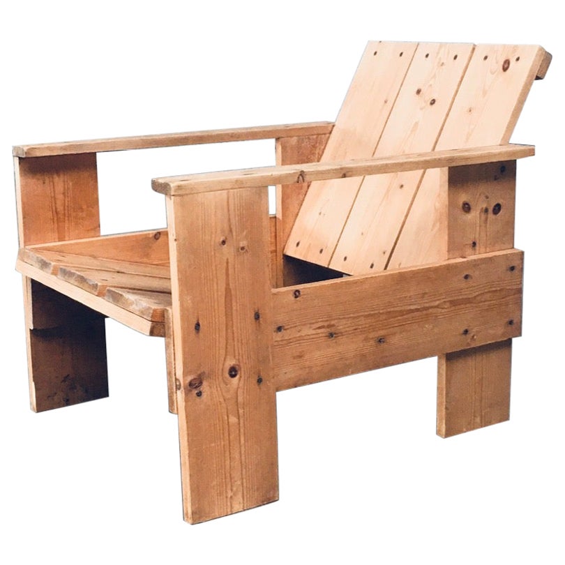 De Stijl Movement Dutch Design Pine CRATE Chair by Gerrit Rietveld For Sale