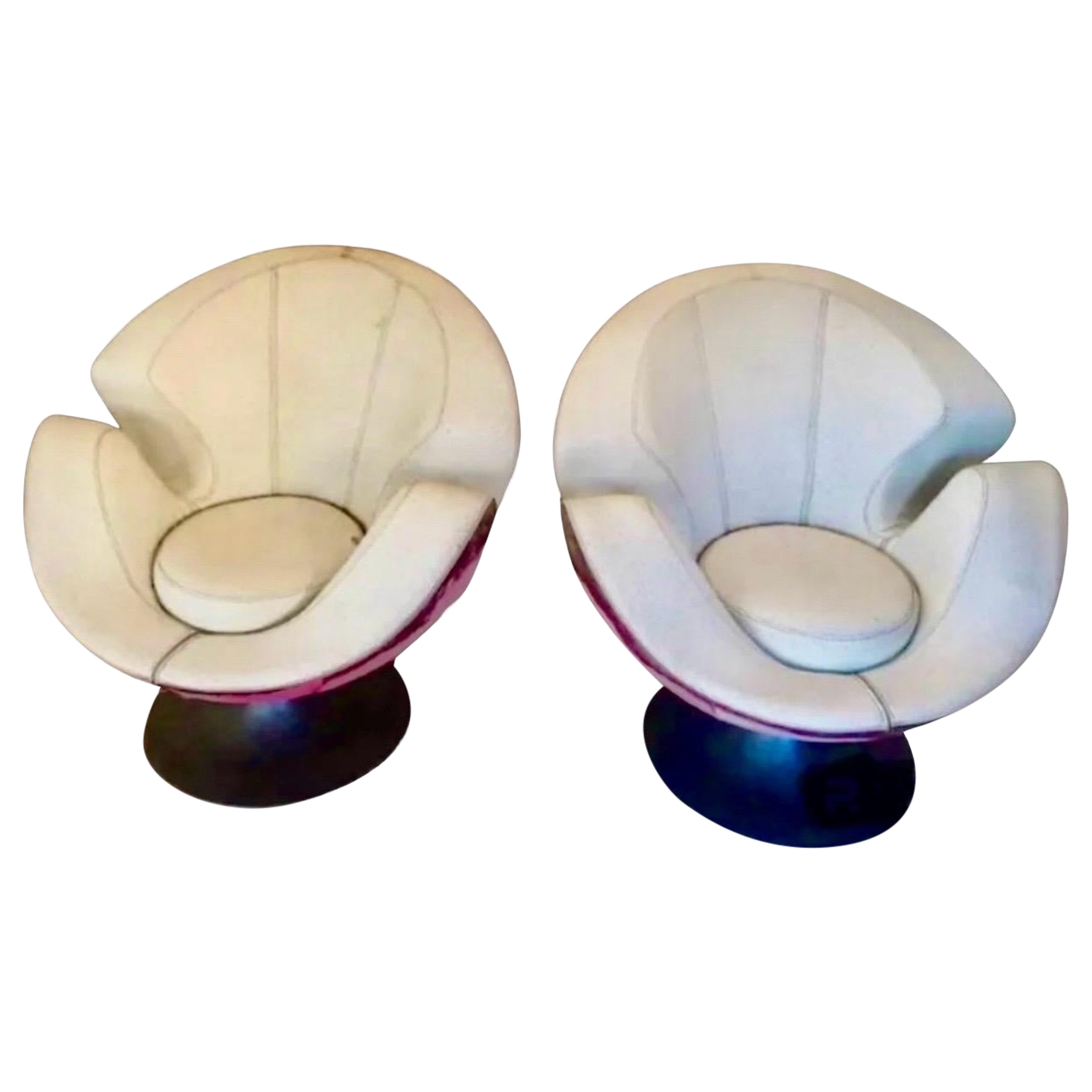 VG NewTrend Swivel Armchair prototype of the model "Calla", Italy 1990s For Sale