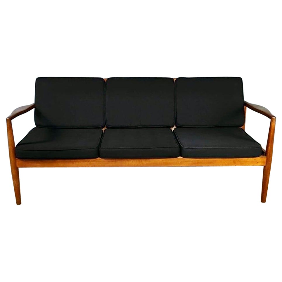 Robin Day For Hille 1958 'Cane Back' Three Seater Sofa Mid Century Vintage Retro en vente