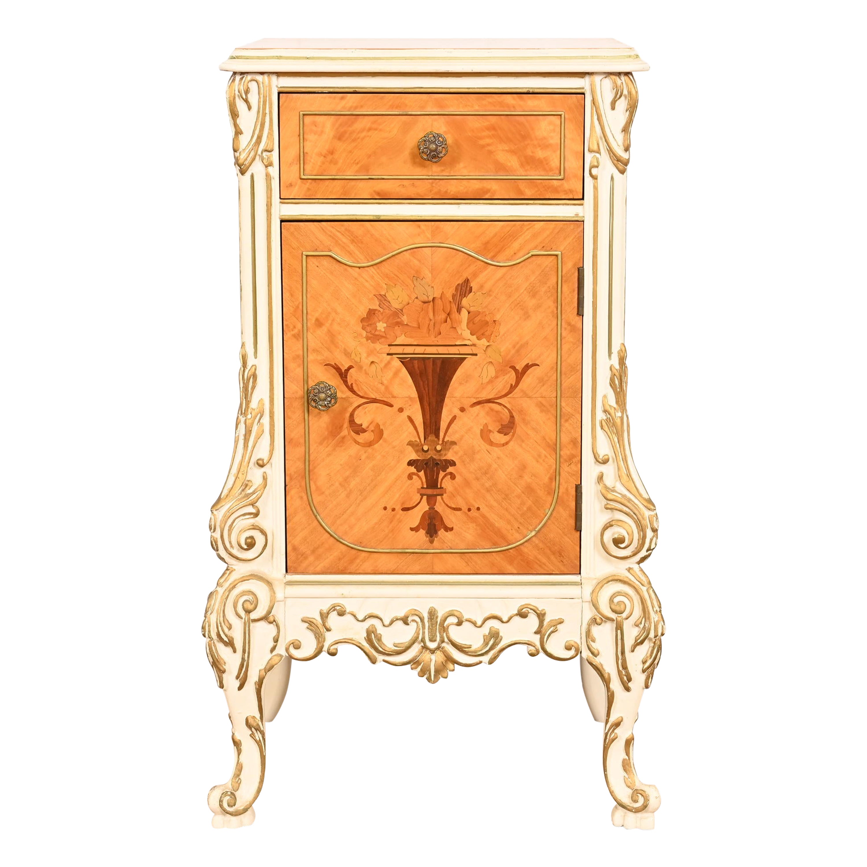 Table de nuit rocococo Louis XV peinte à la feuille, années 1930 en vente
