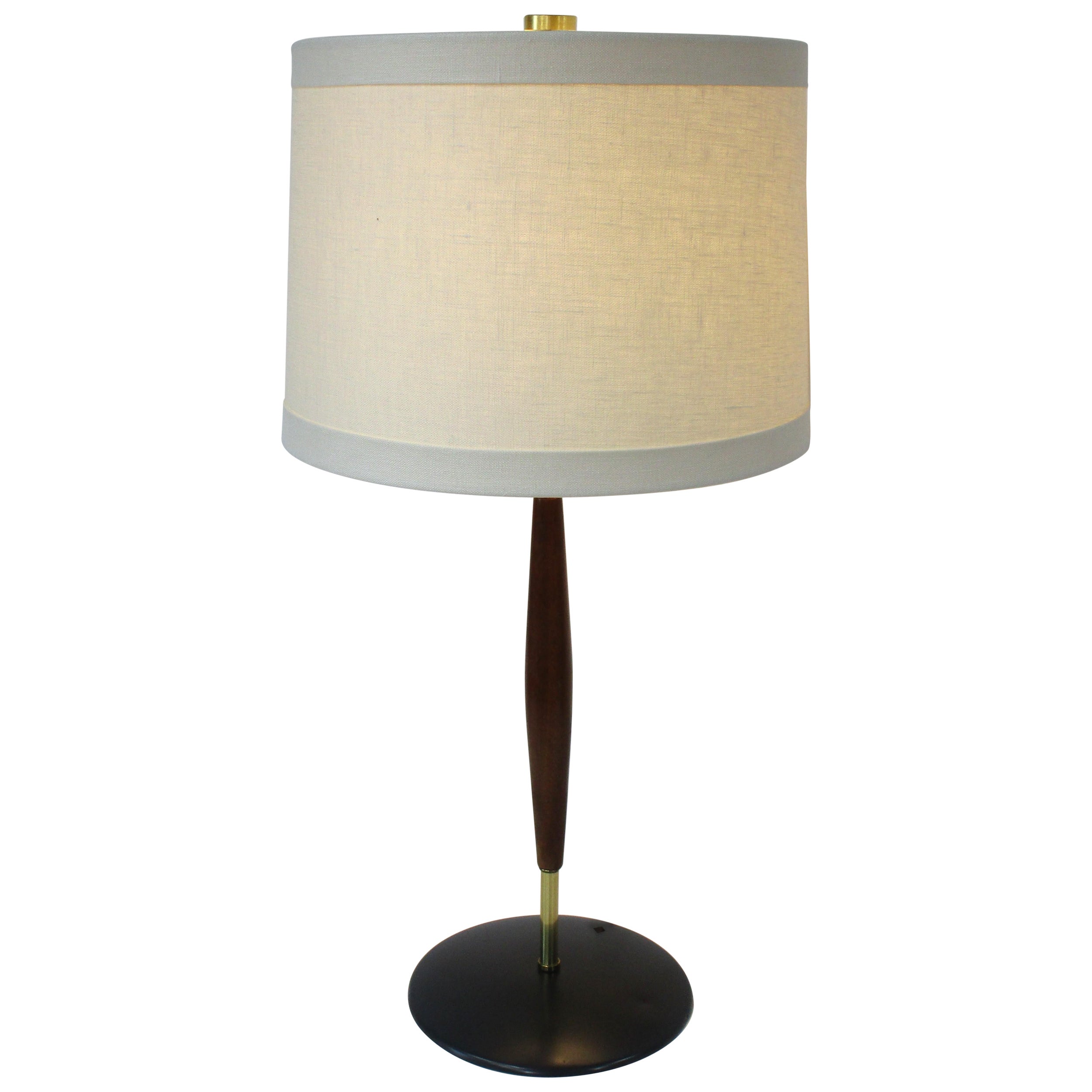 Gerald Thurston Mid Century Walnut Table Lamp for Lightolier For Sale