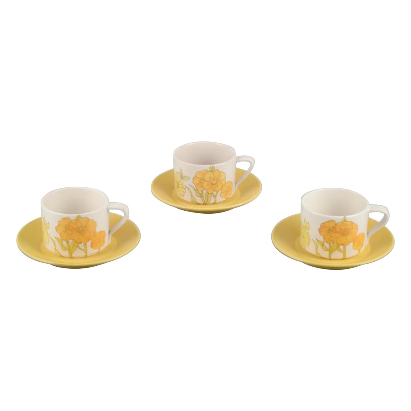 Ernestine Salerno, Italy. Three large coffee cups/morning cups with saucers. For Sale