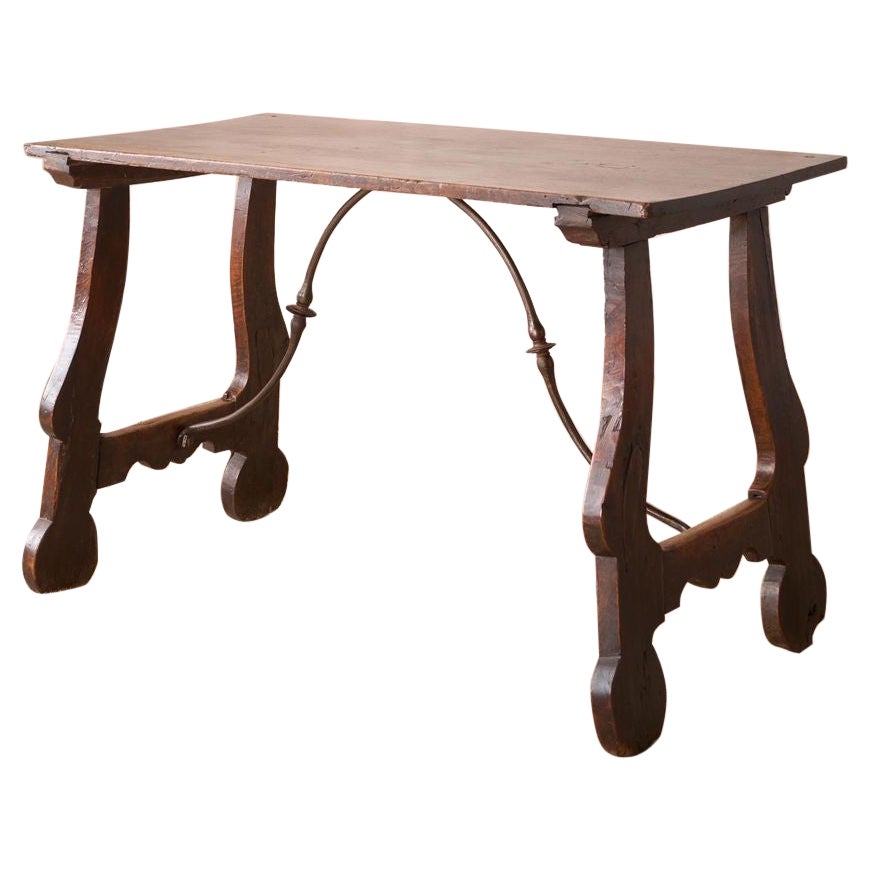 18th century solid walnut Spanish table For Sale