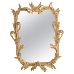 Antique Italian Gilt Foliate Carved Wood Wall Mirror (miroir mural italien en bois sculpté et doré)