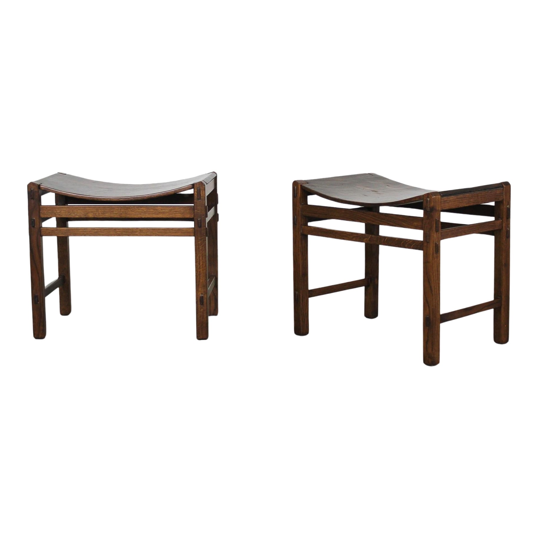 Giuseppe Rivadossi Set di due sgabelli in legno di Oak Wood by Officina Rivadossi 1970s