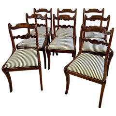 Ensemble de 8 chaises de salle à manger anciennes de qualité Regency en acajou 