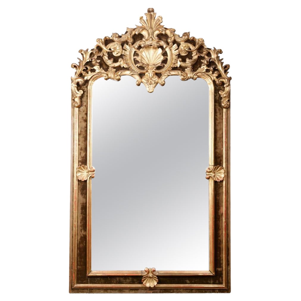 Vergoldeter Overmantle-Spiegel des 19. Jahrhunderts mit Samtbordüre