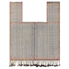 Seltener antiker Qashqai-Teppich mit persischem Pferdebezug, Stammeskunst, 5' x 5'7"