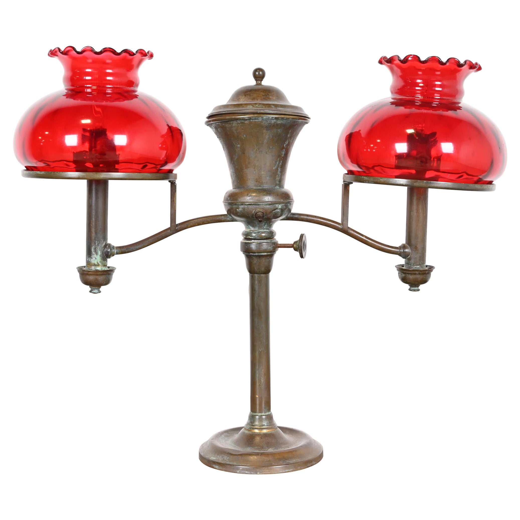 Tiffany & Co. Lampe de bureau en bronze antique à double lampe d'étudiant en argon, fin du 19e siècle