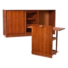 Beleuchtete, maßgefertigte moderne Kirschbaumholz-Buffet-Barelemente Bar mit Weinregal und Barwagen