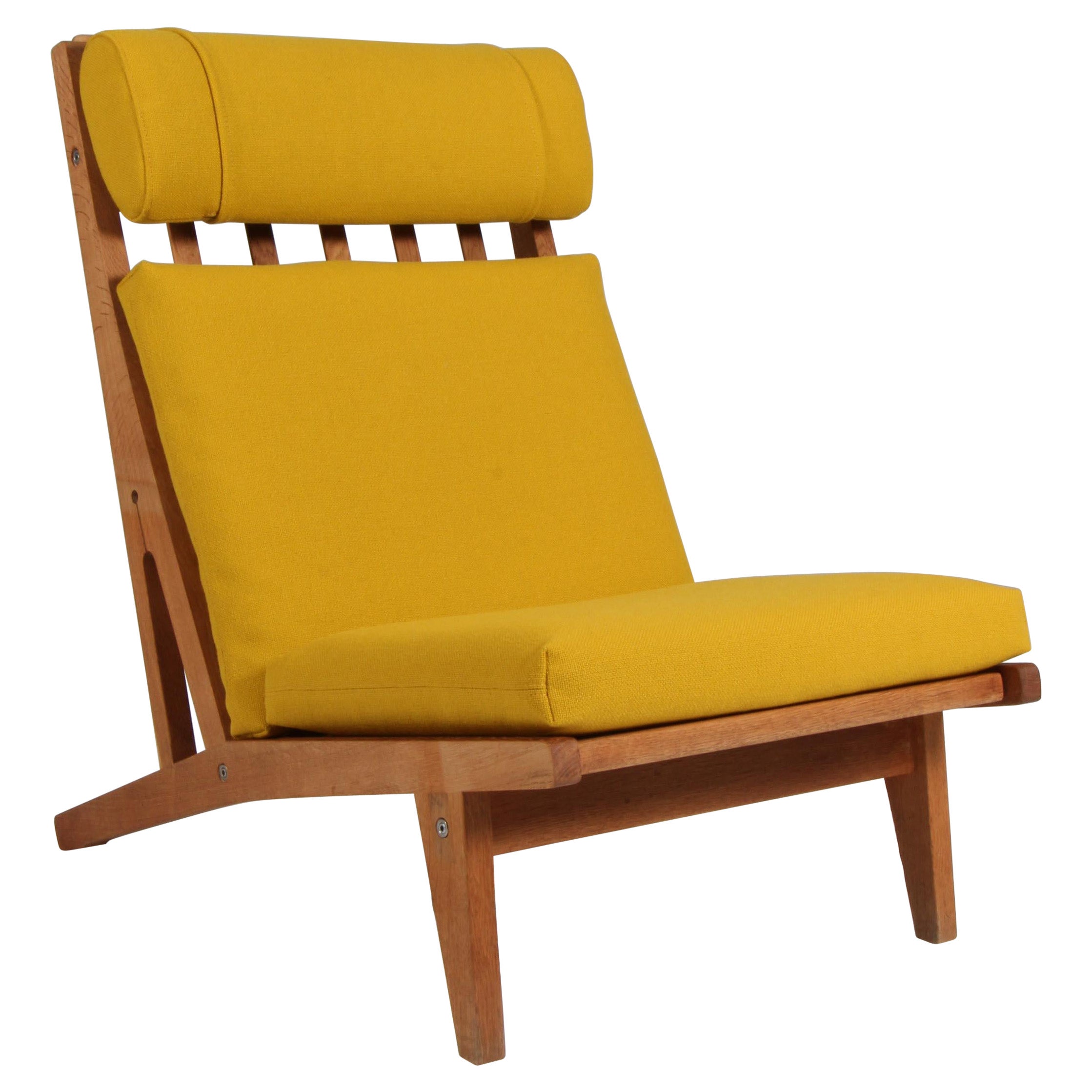 Hans J. Wegner Lounge Chair, Model GE-375