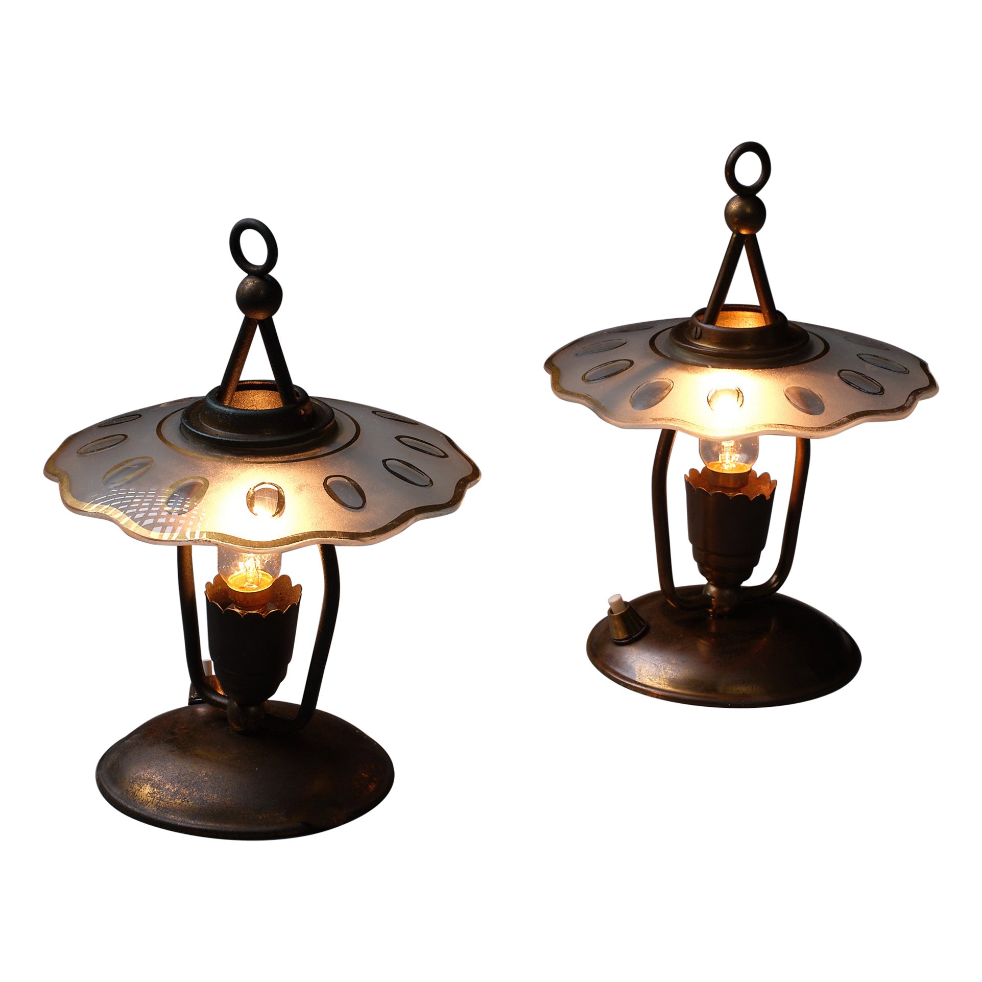 Elegant Patina: Pair of 1950s Italian Brass Table Lamps For Sale