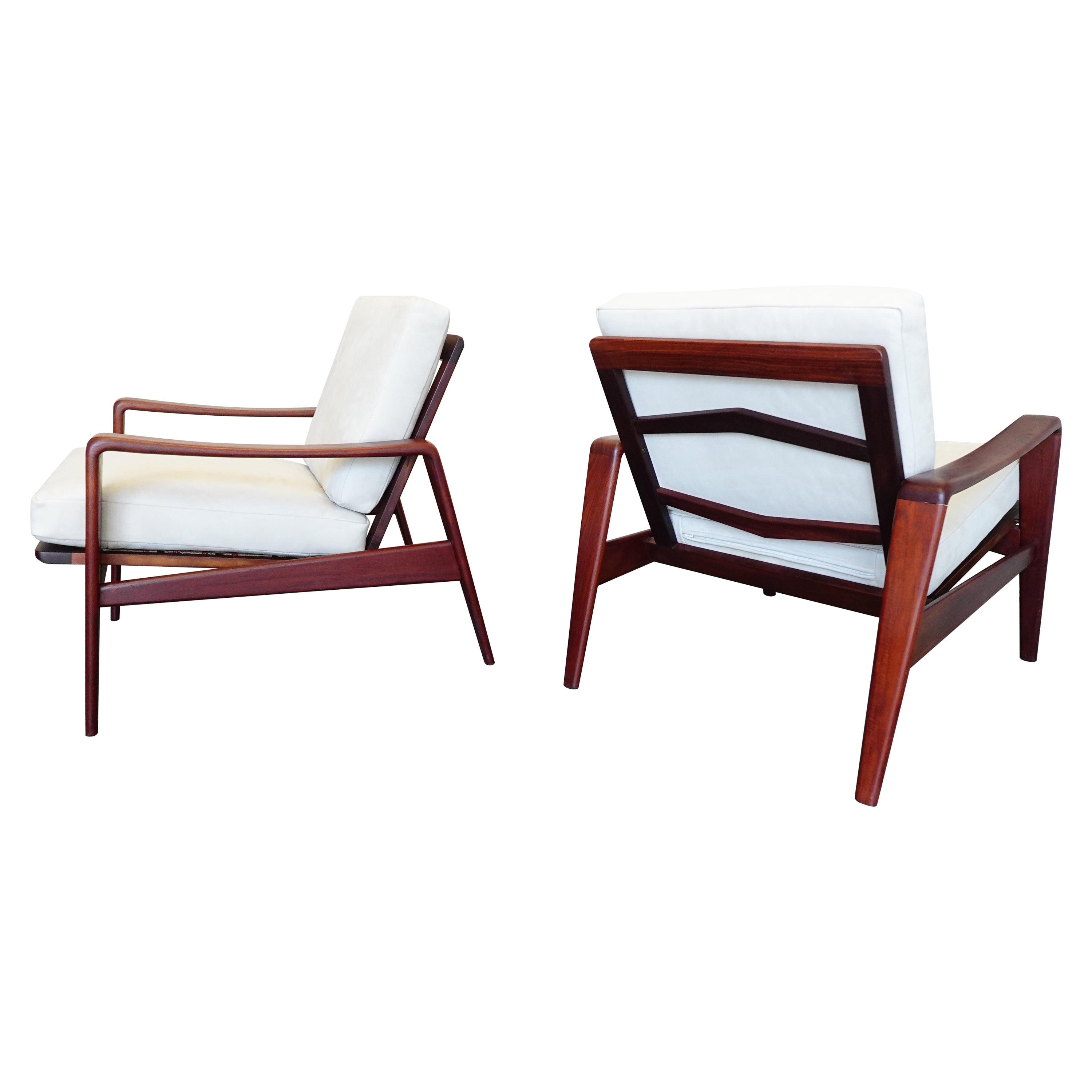 Pair of Arne Wahl Iverson Lounge Chairs for Komfort in Teak & Leather, 1960 For Sale