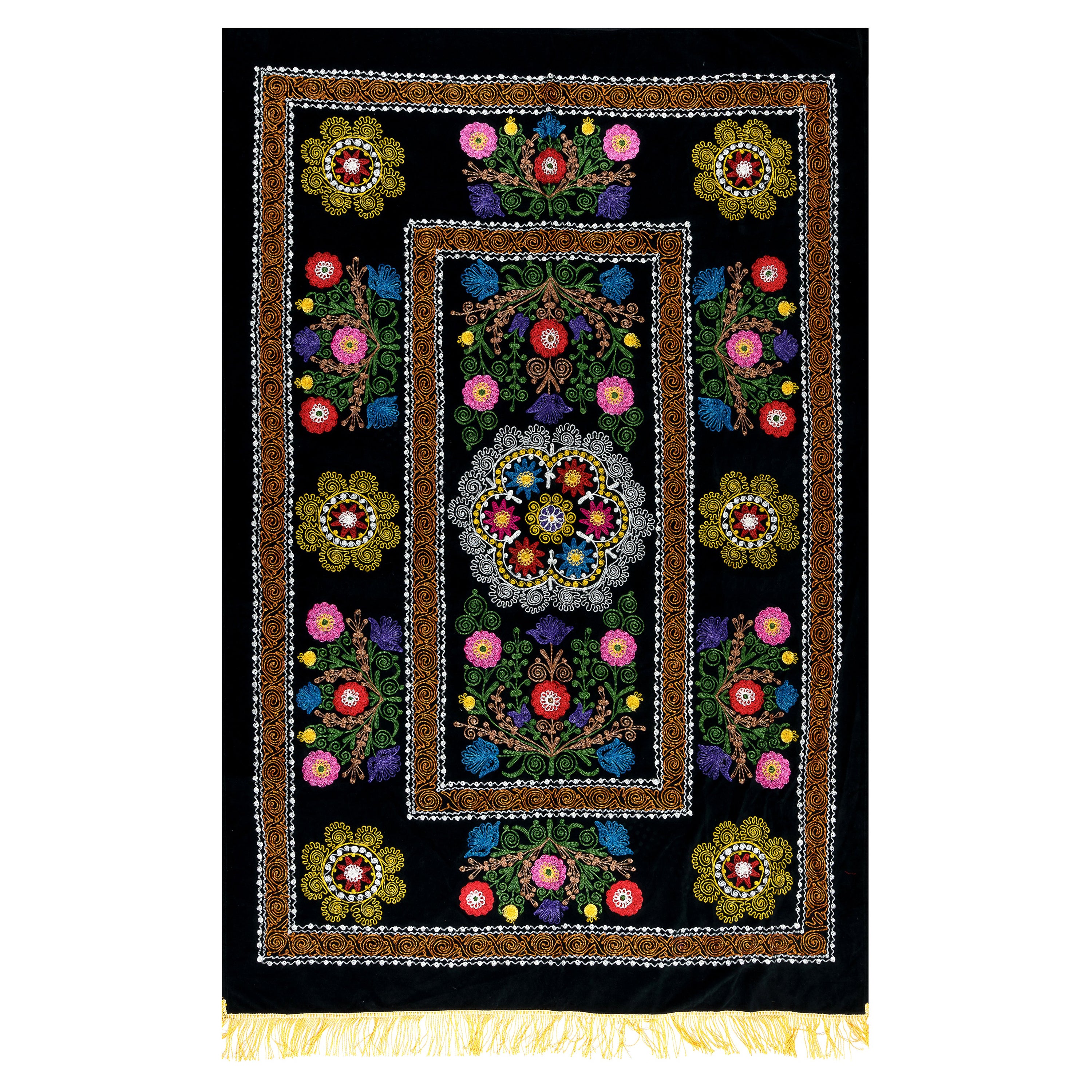 4.5x6.6 Ft Silk Embroidered Wall Hanging, Black Suzani Tapestry, Vintage Throw For Sale