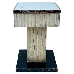 Midcentury Italian Ribbed Wood Pedestal Beistelltisch mit Spiegel Top