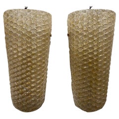 Ein Paar moderne goldene gerippte Murano-Glas-Leuchter
