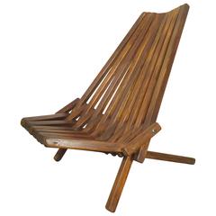 Attractive Mid-Century Folding Slat Chair