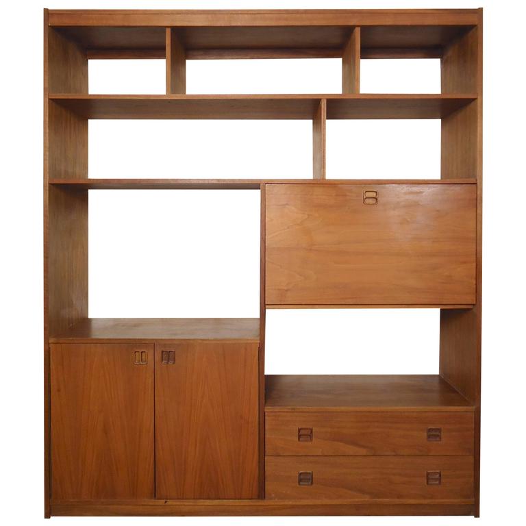 MidCentury Modern Wall Unit at 1stDibs