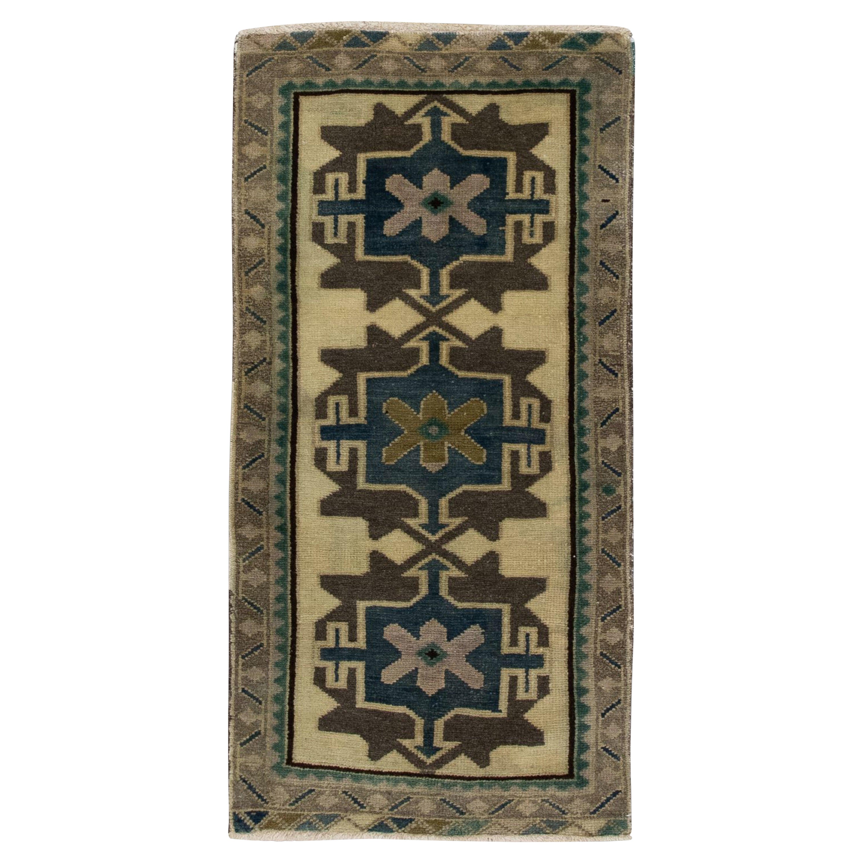 Oriental Hand Knotted Vintage Turkish Mini Rug 1'8" x 3'2" #1368 For Sale