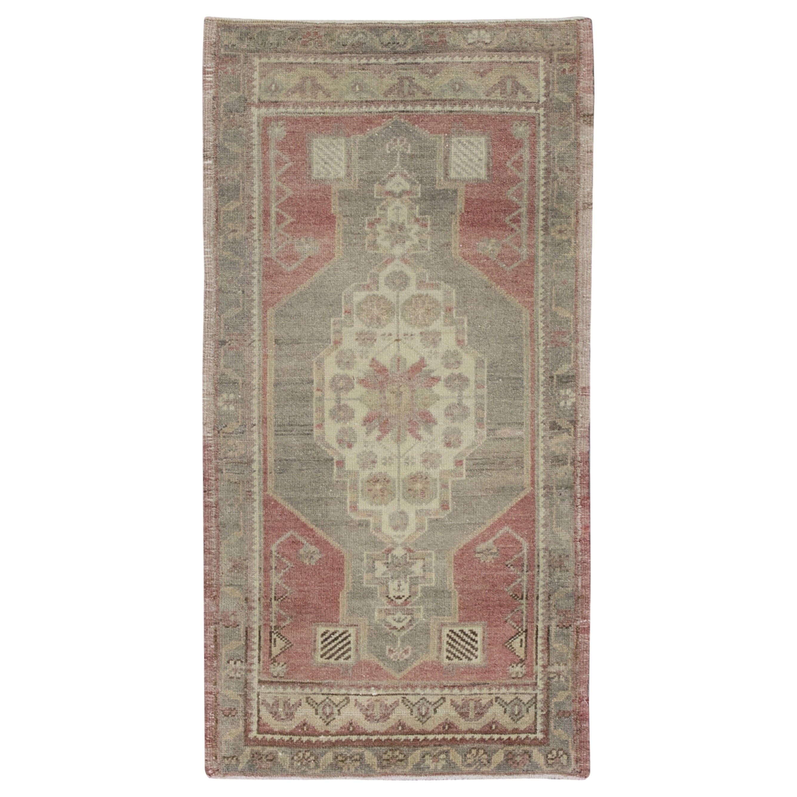 Oriental Hand Knotted Vintage Turkish Mini Rug 1'9" x 3'4" #8540 For Sale