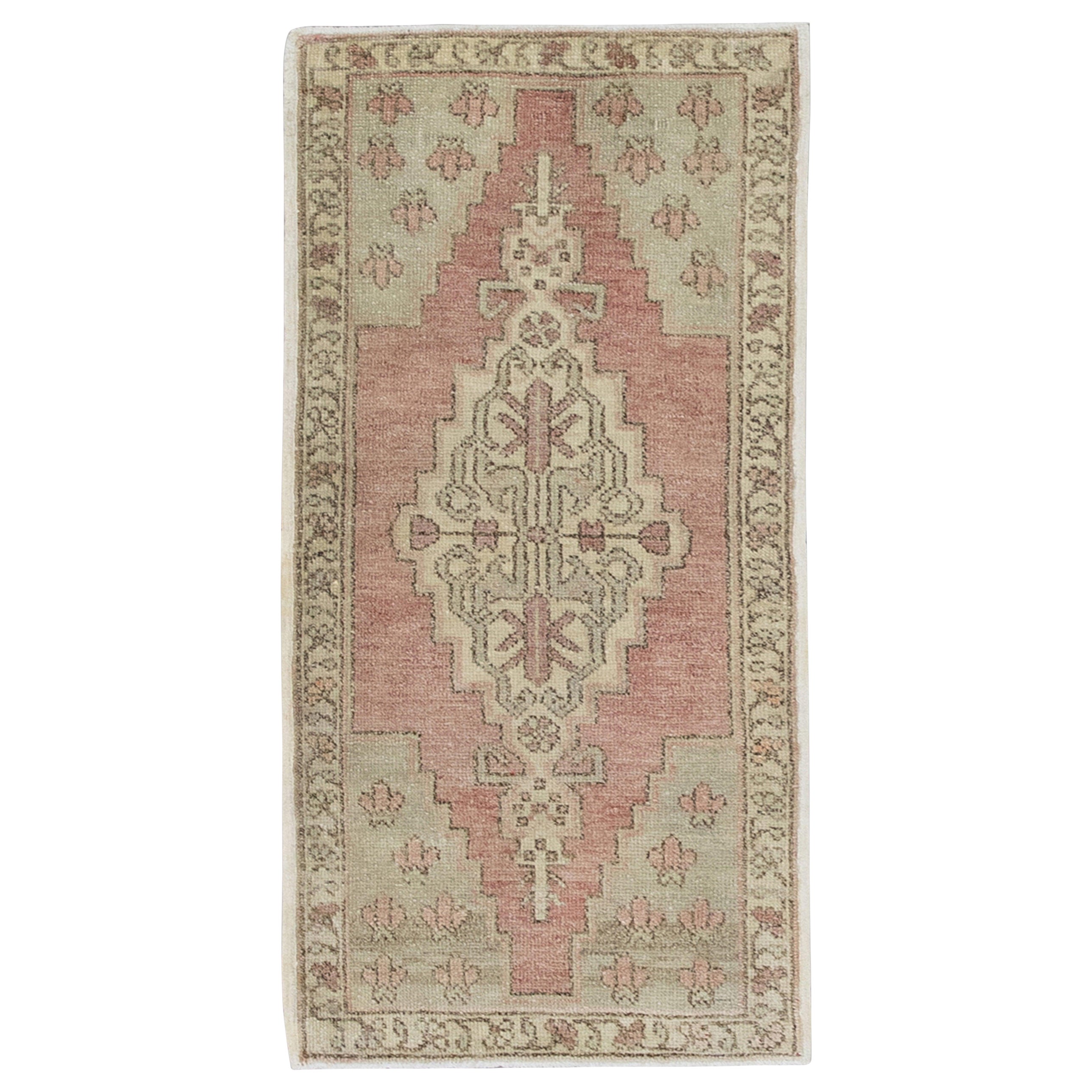 Oriental Hand Knotted Vintage Turkish Mini Rug 1'6" x 3'3" #8542 For Sale