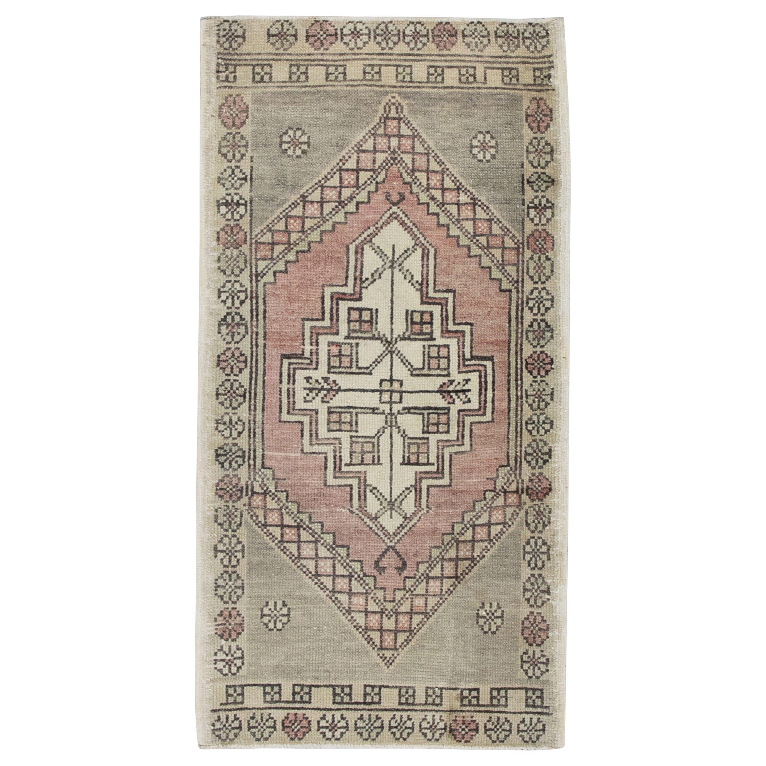 Mini tapis turc vintage noué à la main 1'8" x 3'3" n°8594