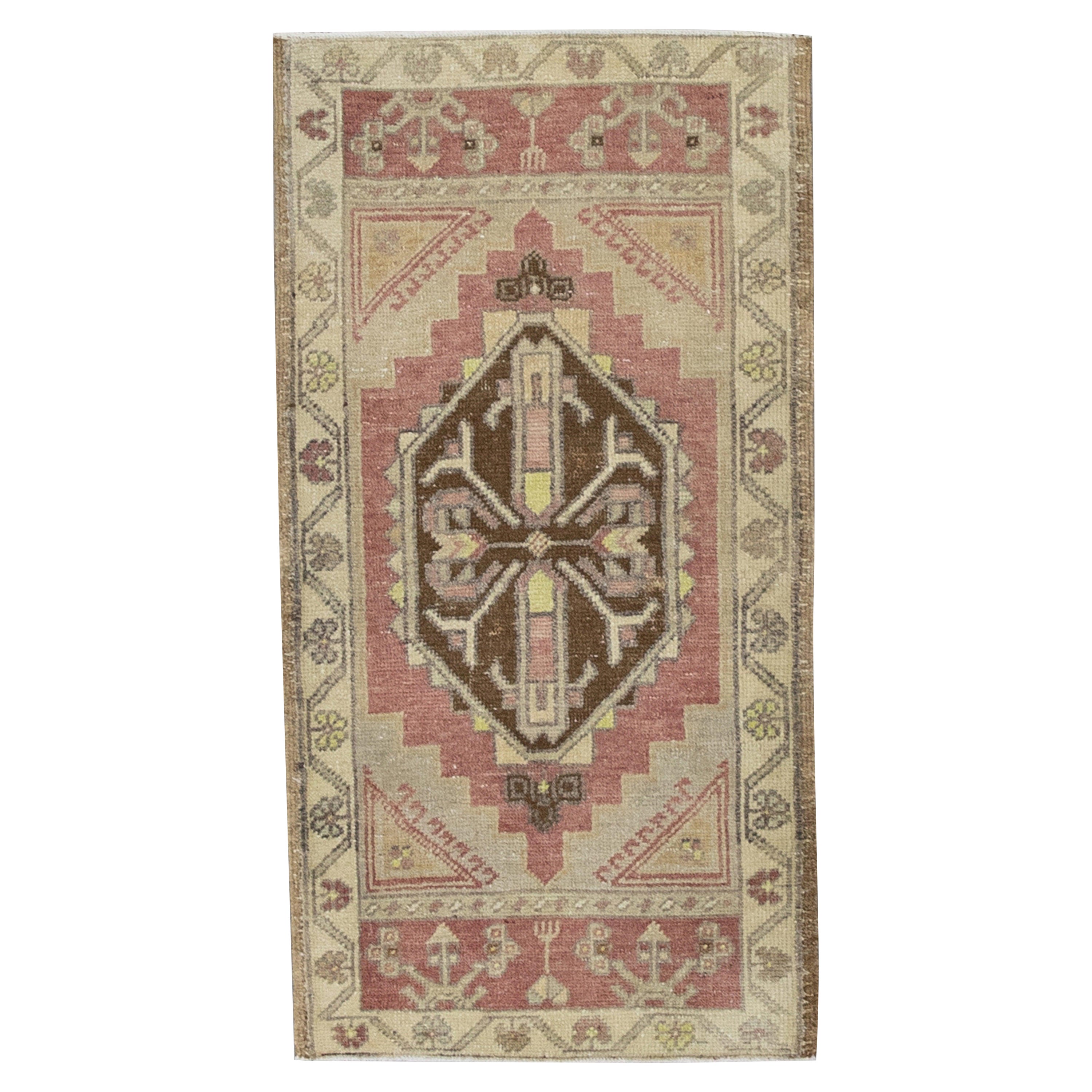 Oriental Hand Knotted Vintage Turkish Mini Rug 1'5" x 2'10" #8747 For Sale