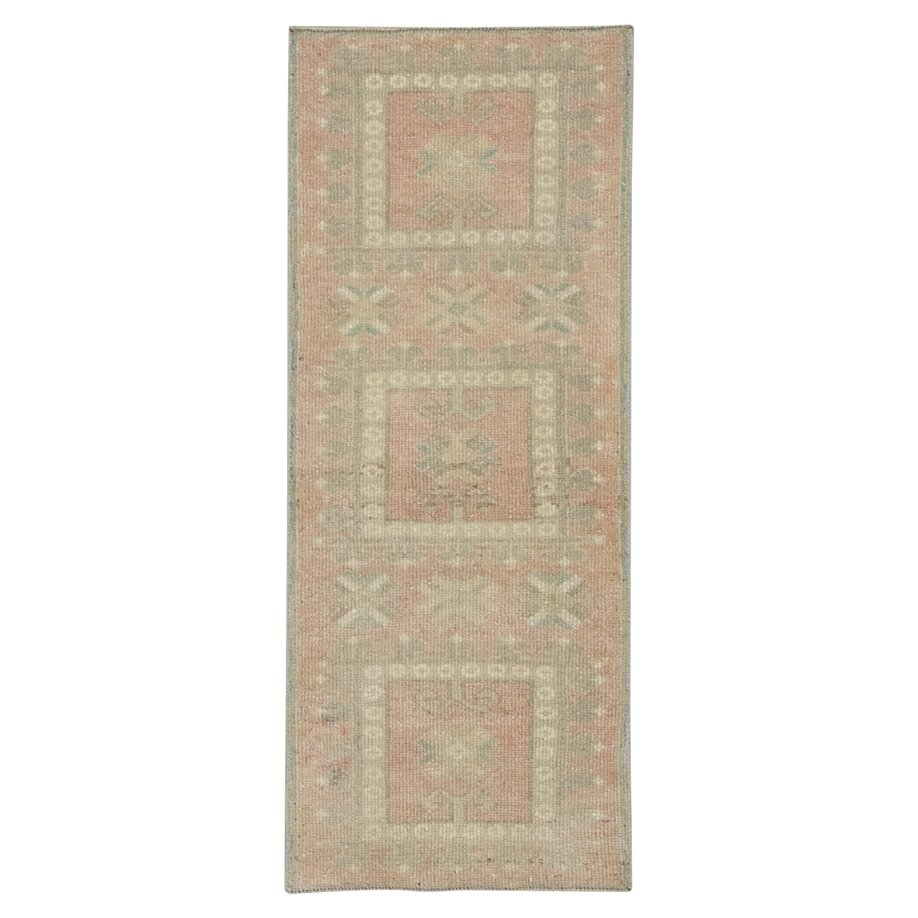 Oriental Hand Knotted Vintage Turkish Mini Rug 1'2" x 2'10" #8820 For Sale