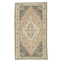 Mini tapis turc vintage noué à la main 1'7" x 3' n°8871