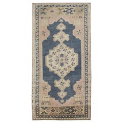 Mini tapis turc vintage noué à la main 1'10" x 3'4" n°8918