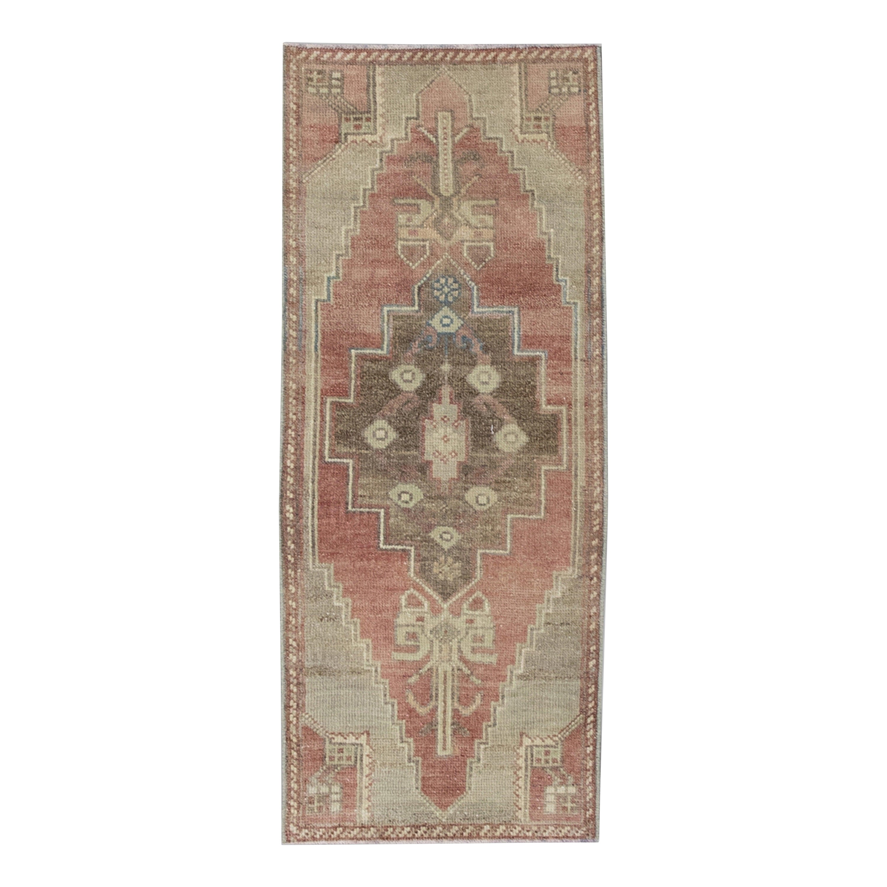 Oriental Hand Knotted Vintage Turkish Mini Rug 1'4" x 3'2" #8927 For Sale