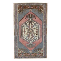 Mini tapis turc vintage noué à la main 1'9" x 3'3" n° 9041