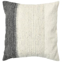 Coussin moderne de style Boho ivoire en laine et coton