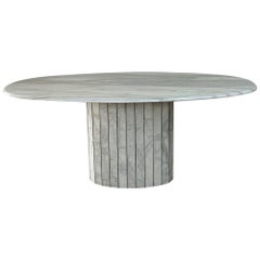 Table de salle à manger italienne en marbre de Carrare