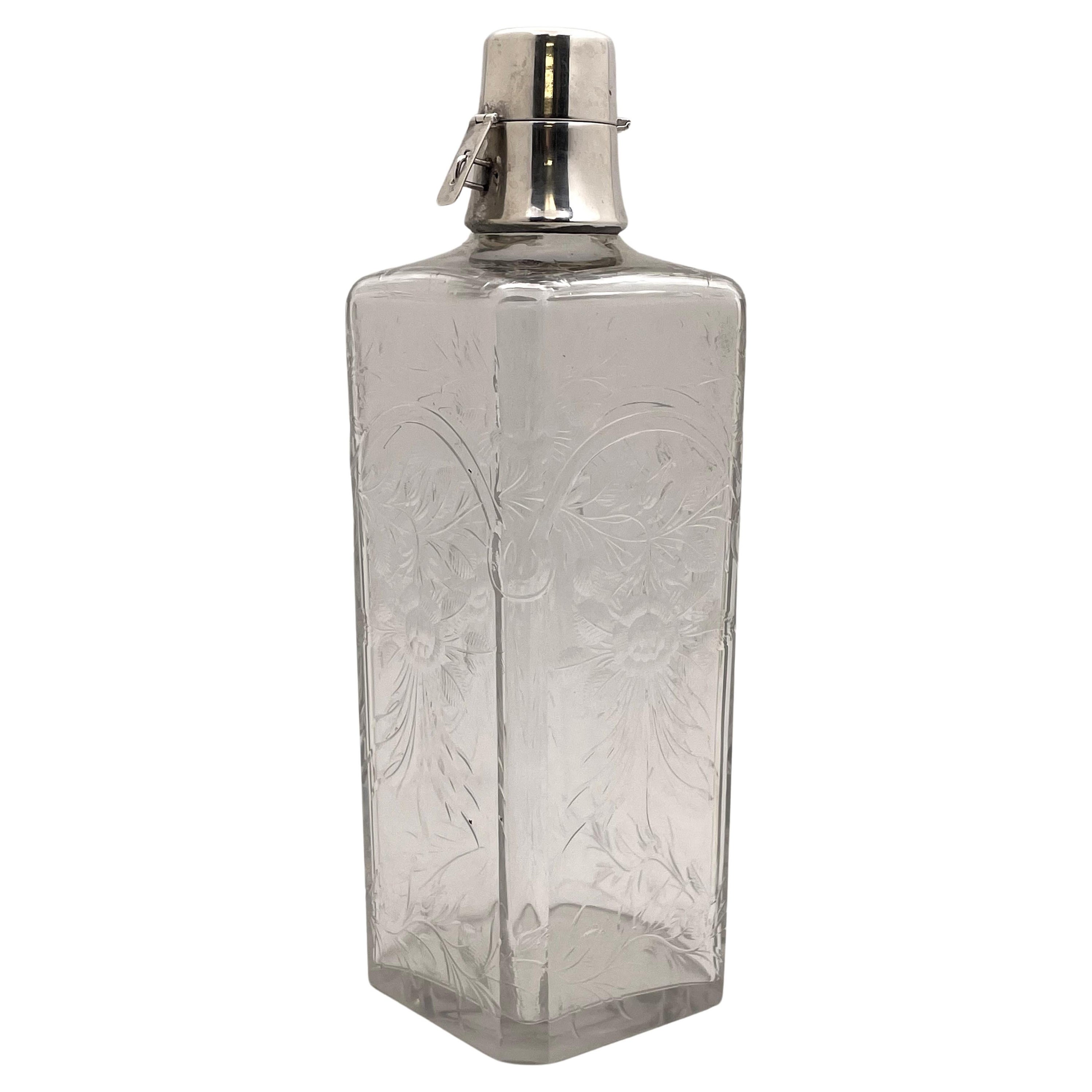 Decantador de bar Hawkes de plata de ley y cristal grabado en estilo Art Déco