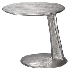 Grande table d'appoint Lava en laiton moulé argenté par Atelier V&F 