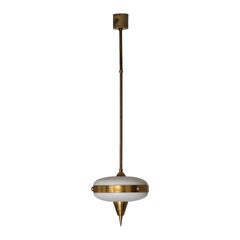 Petite lampe suspendue italienne en laiton et opaline - 1950s Modernist