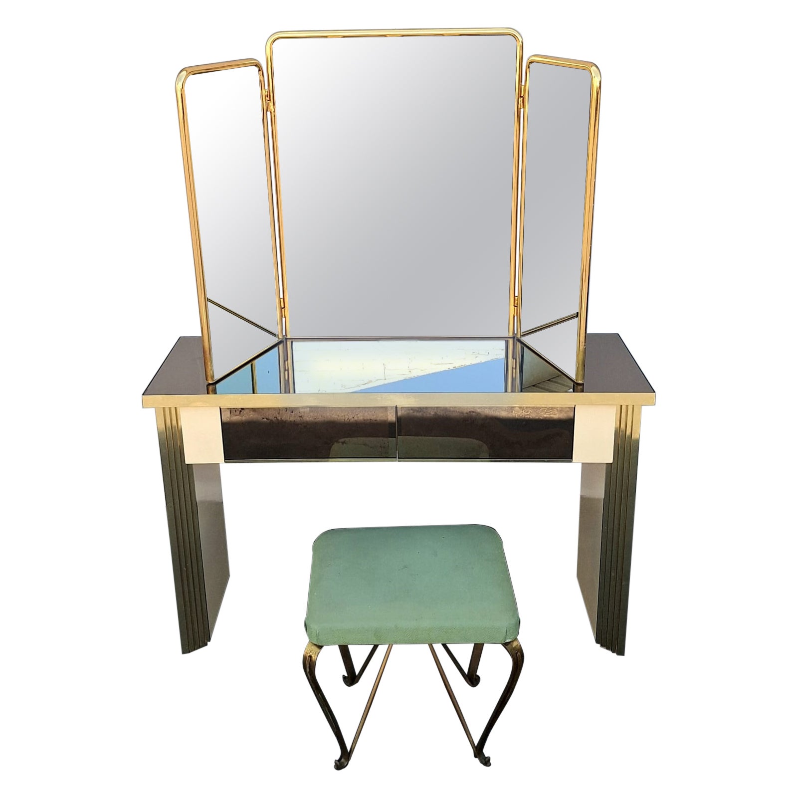 Vantyque italienne avec miroir Triptih en laiton et tabouret Pier Luigi Colli en vente
