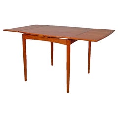 Table de salle à manger danoise en bois de forme carrée, moderne du milieu du siècle dernier, avec rallonges latérales, années 60