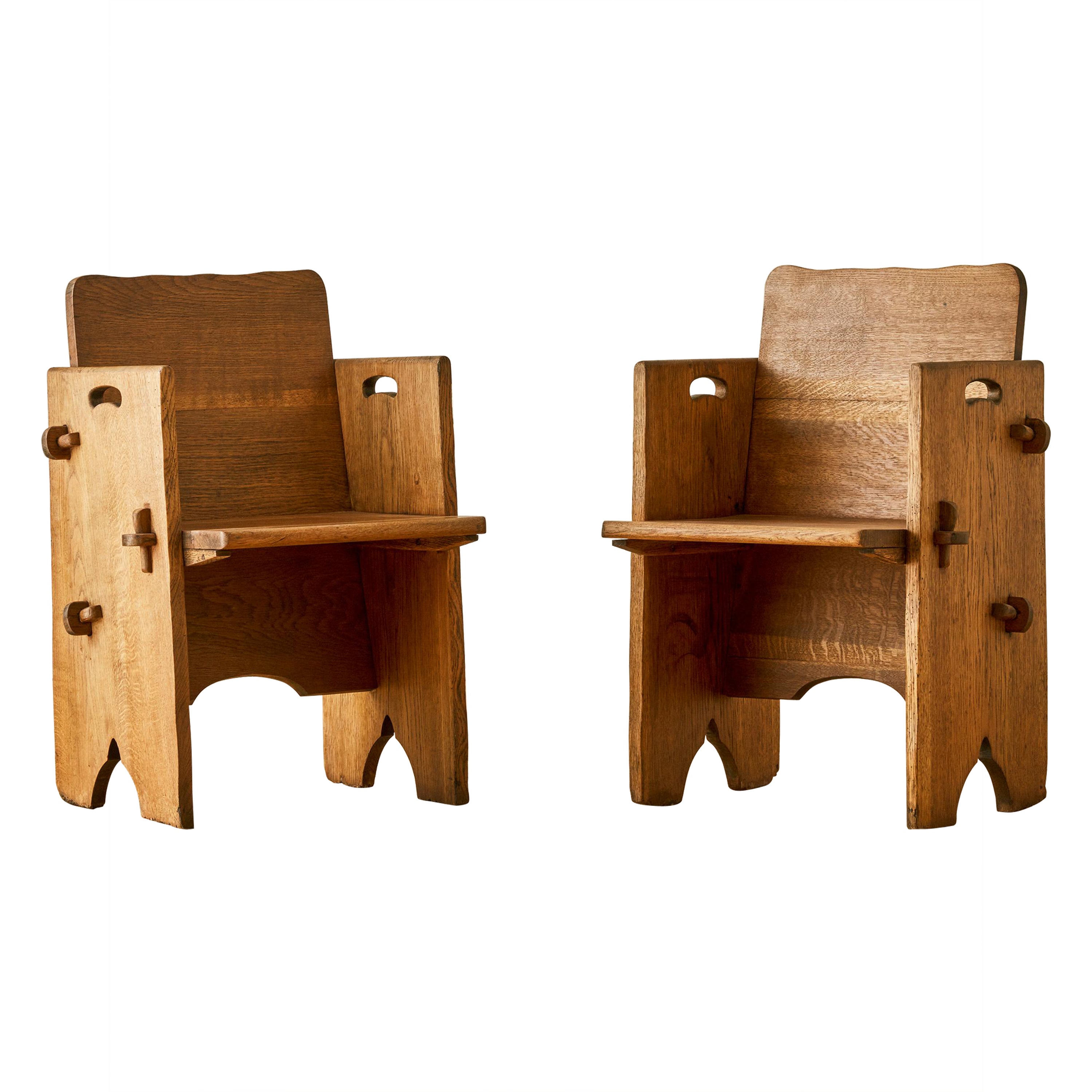 A Pair of British Scalloped Edge Oak Pegged Chairs.  For Sale