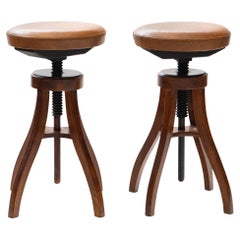 Set di 2 sgabelli da bar regolabili in Oak e pelle - Fritz Hansen