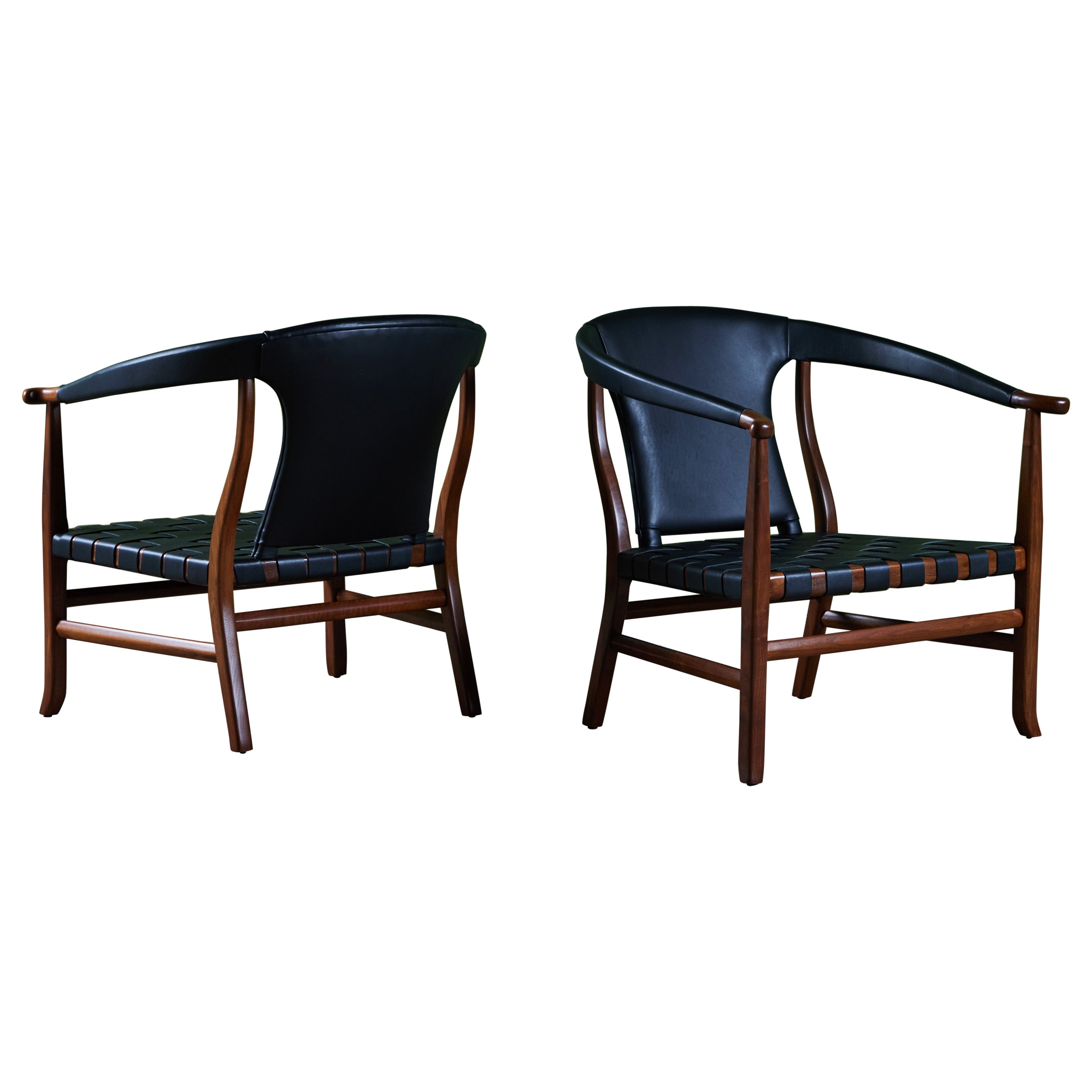 Pair of Black Leather Lounge Chairs for Glenn of California For Sale