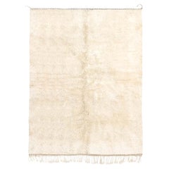 Tapis marocain Beni Mrirt 8'x10', tapis Shag de couleur blanc, fait sur mesure